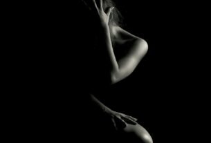 woman nude photo